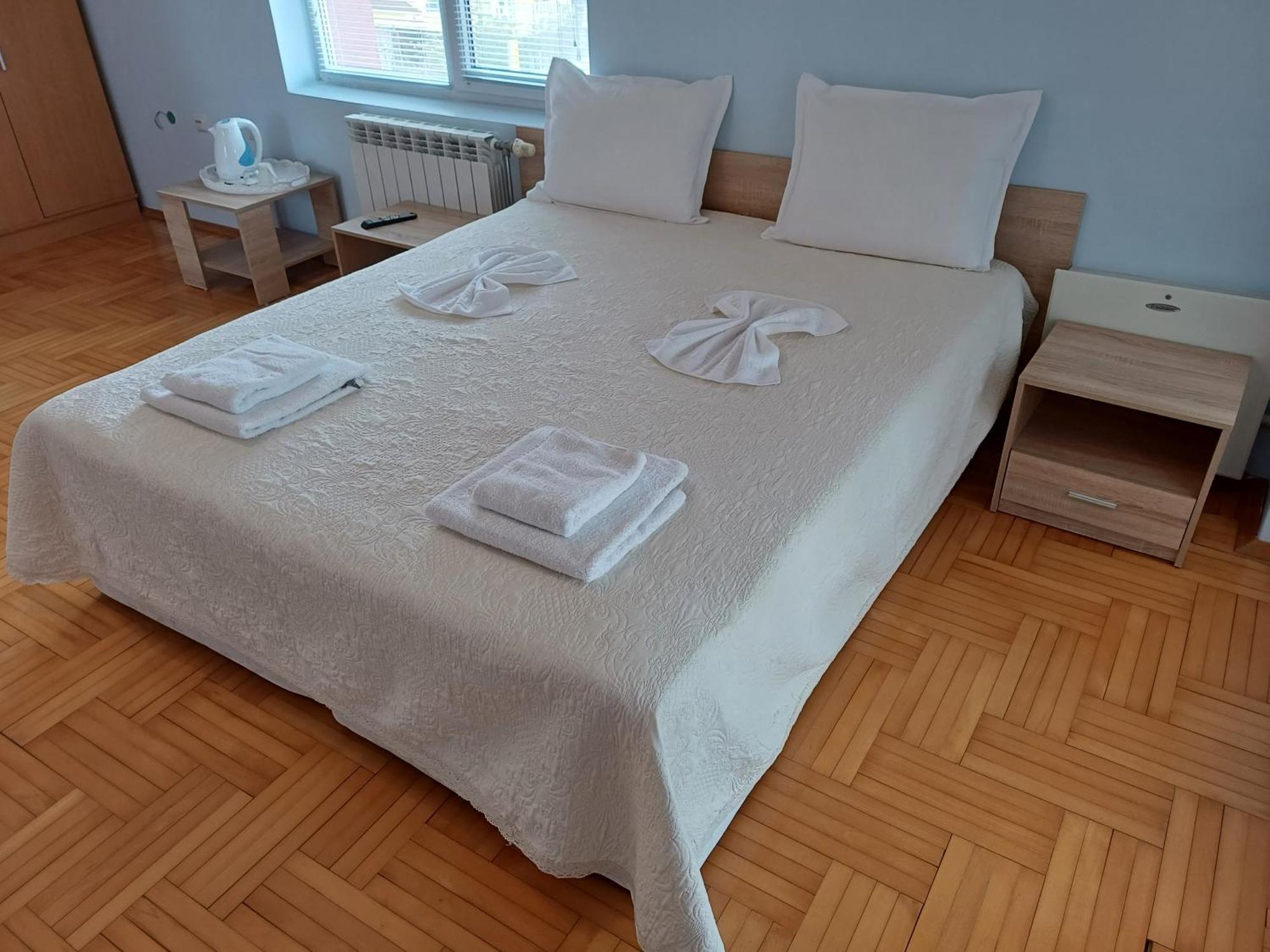 Guest Rooms Deva Burgas by Eksteriør bilde